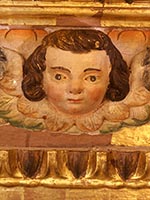 Final limpieza de policromía ángel del friso